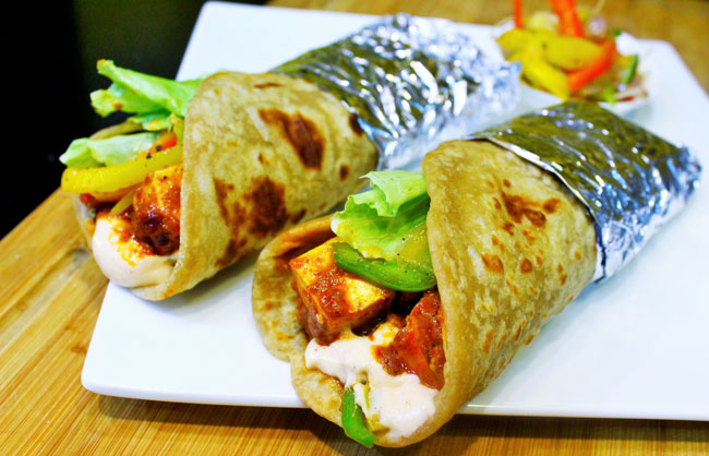 Bread Paneer Roll